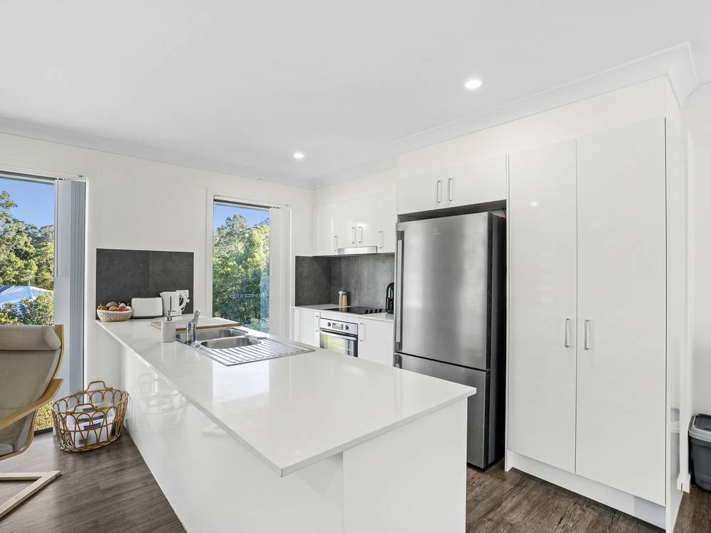 5 Wattlebird Crescent, GILSTON, QLD 4211