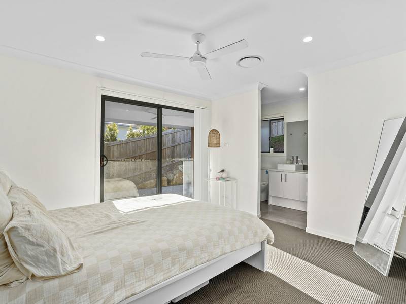 5 Wattlebird Crescent, GILSTON, QLD 4211