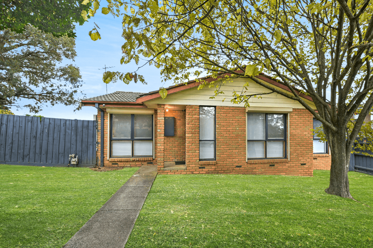 18 St James Court, NARRE WARREN, VIC 3805