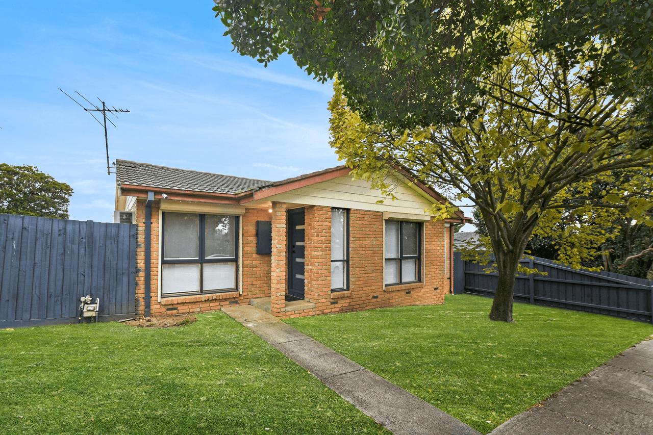 18 St James Court, NARRE WARREN, VIC 3805