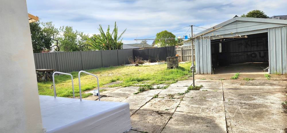 52 RIGGALL STREET, DALLAS, VIC 3047