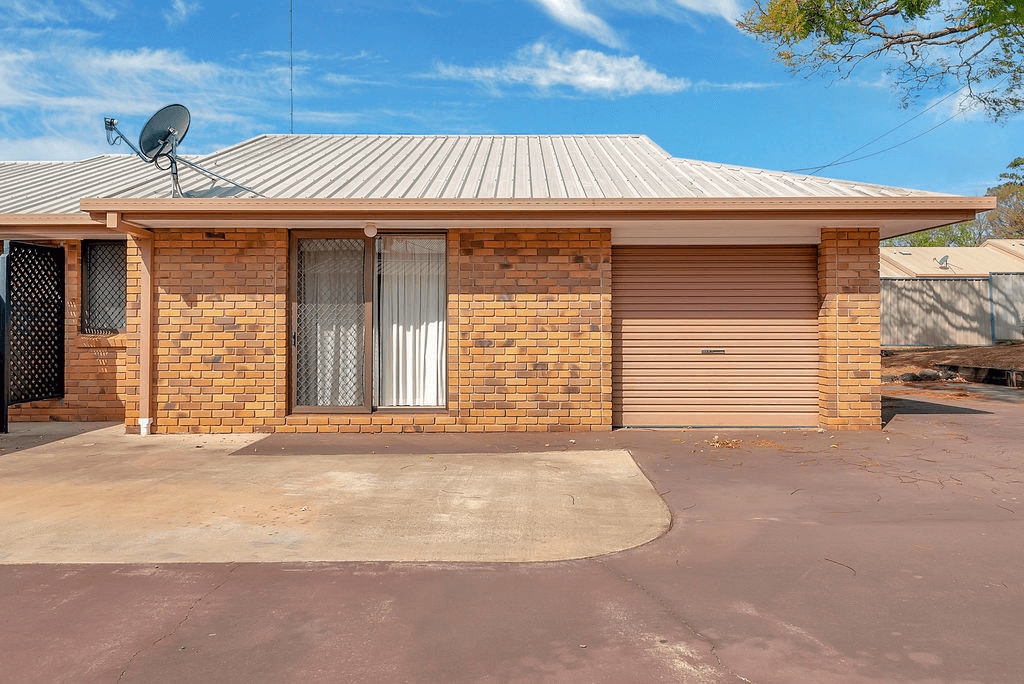 17 Boyes Street, HARRISTOWN, QLD 4350