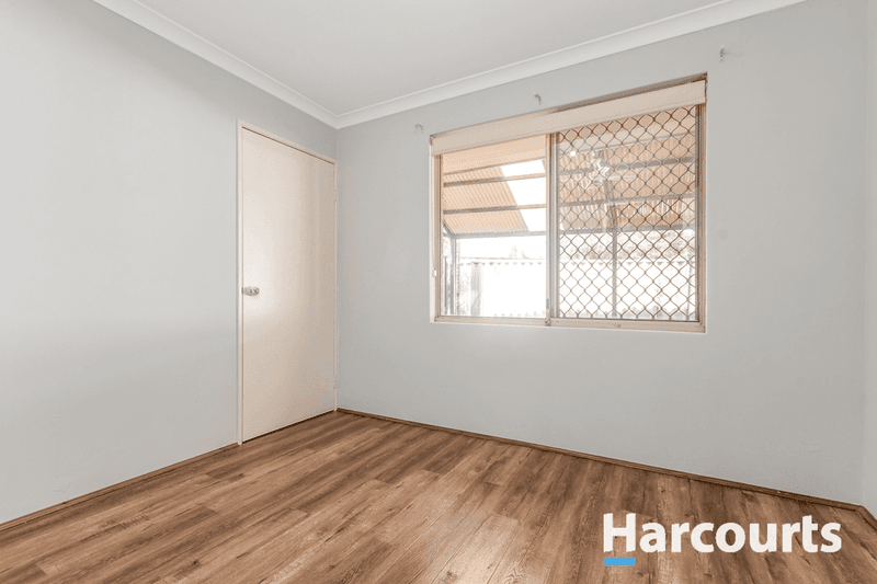 23 Ellenbrae Place, MARANGAROO, WA 6064