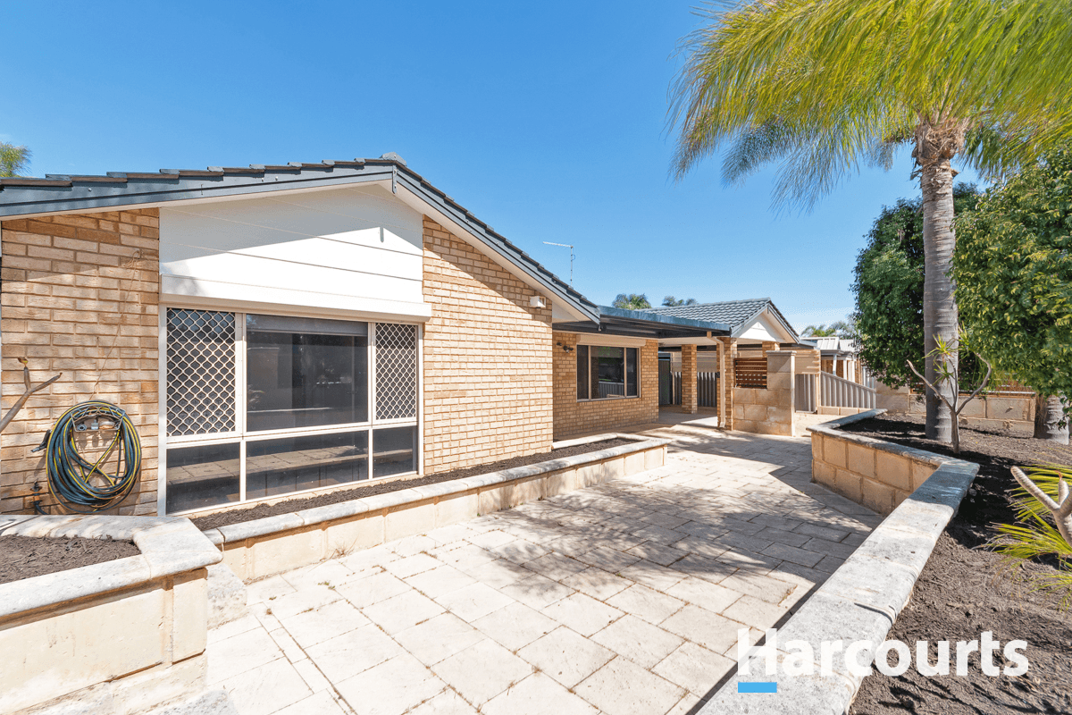 23 Ellenbrae Place, MARANGAROO, WA 6064