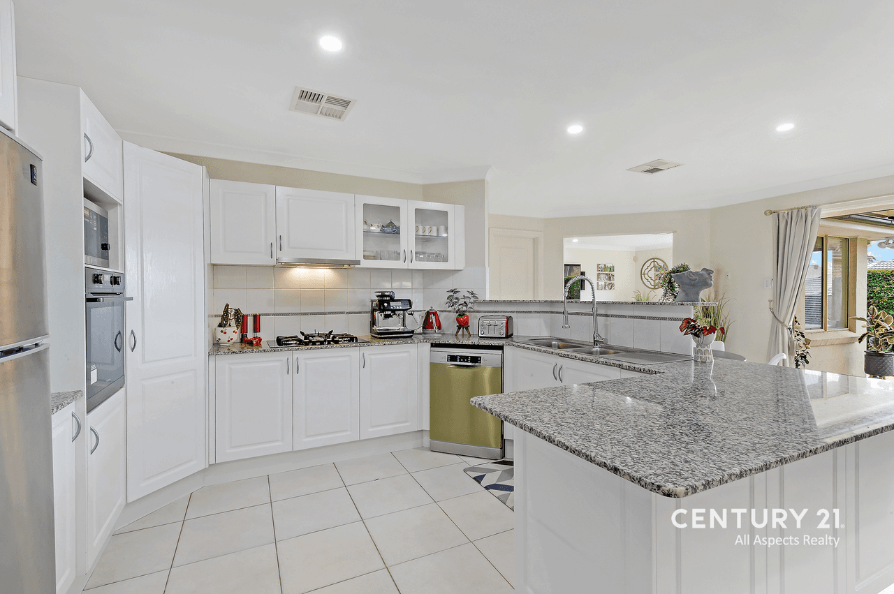 16 Iwan Place, Beaumont Hills, NSW 2155