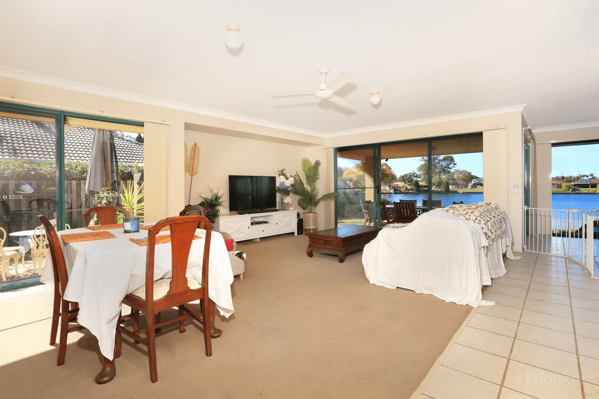 70 Burrendong Road, COOMBABAH, QLD 4216