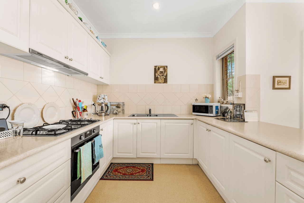 4/31-35 Surrey Road, BLACKBURN NORTH, VIC 3130