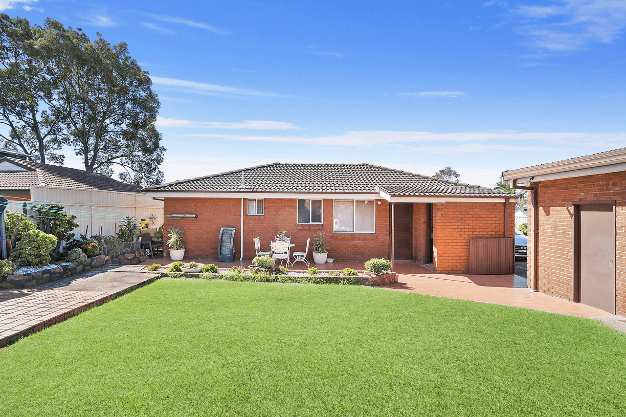 18 Bimbi Place, BONNYRIGG, NSW 2177