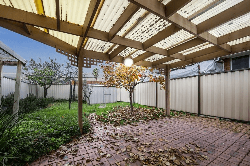 2/32 Branston Road, St Albans, VIC 3021