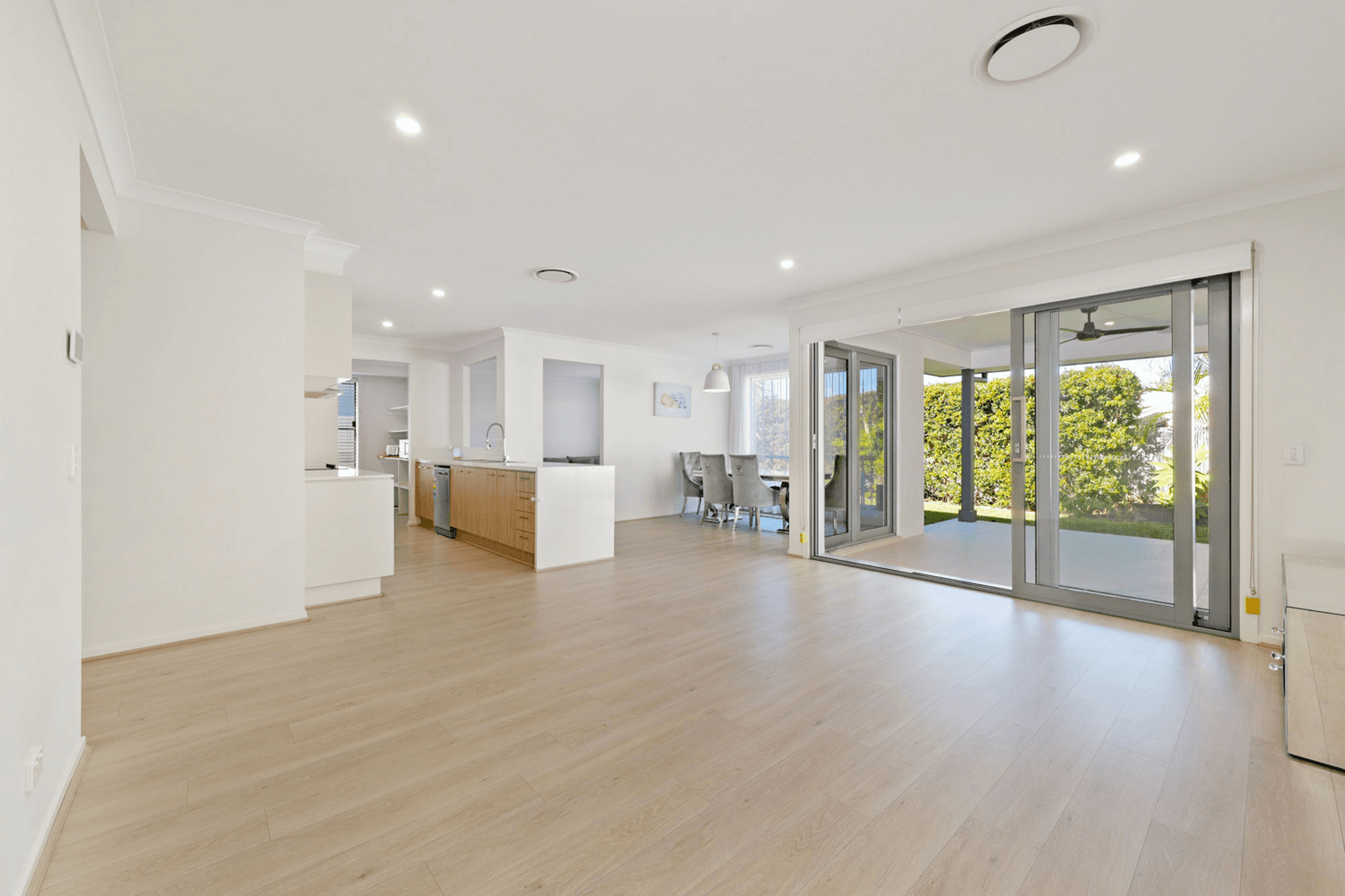 17 Marina View Drive, PELICAN WATERS, QLD 4551