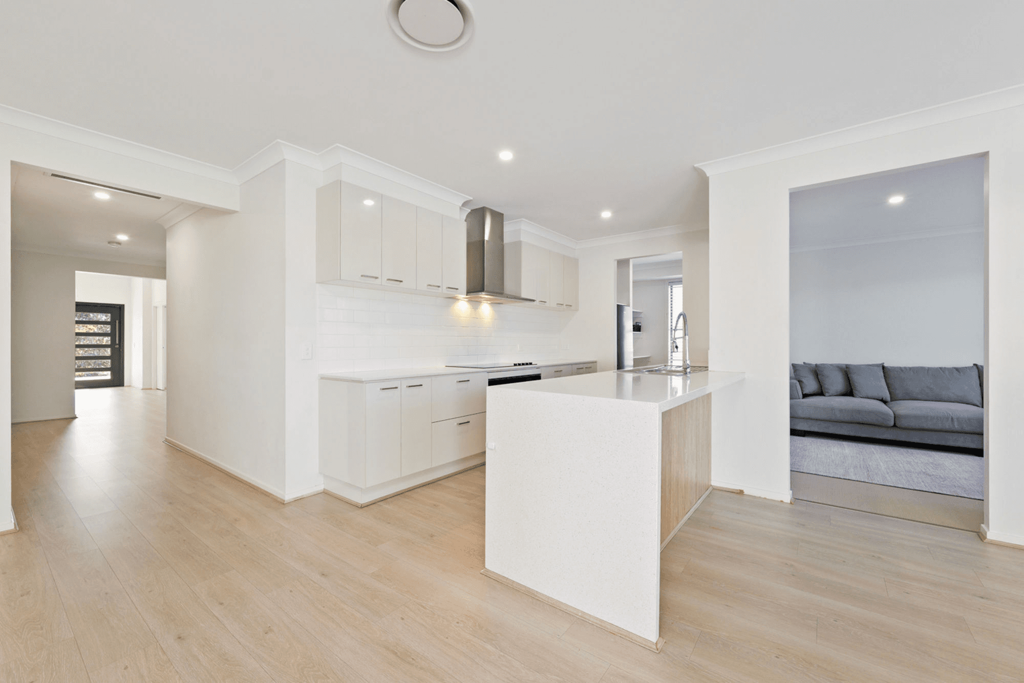 17 Marina View Drive, PELICAN WATERS, QLD 4551