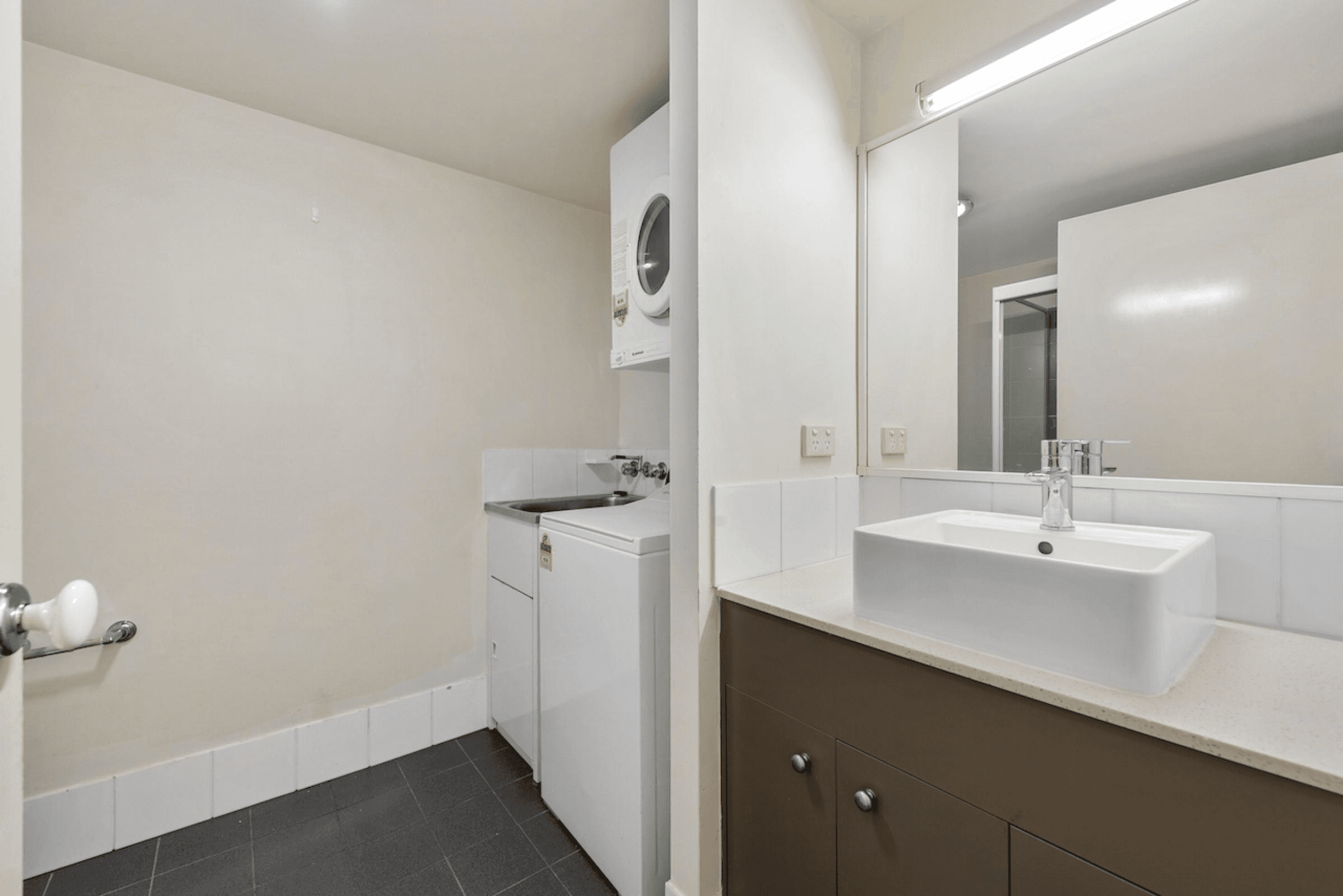 82/139 Macquarie Street, St Lucia, qld 4067