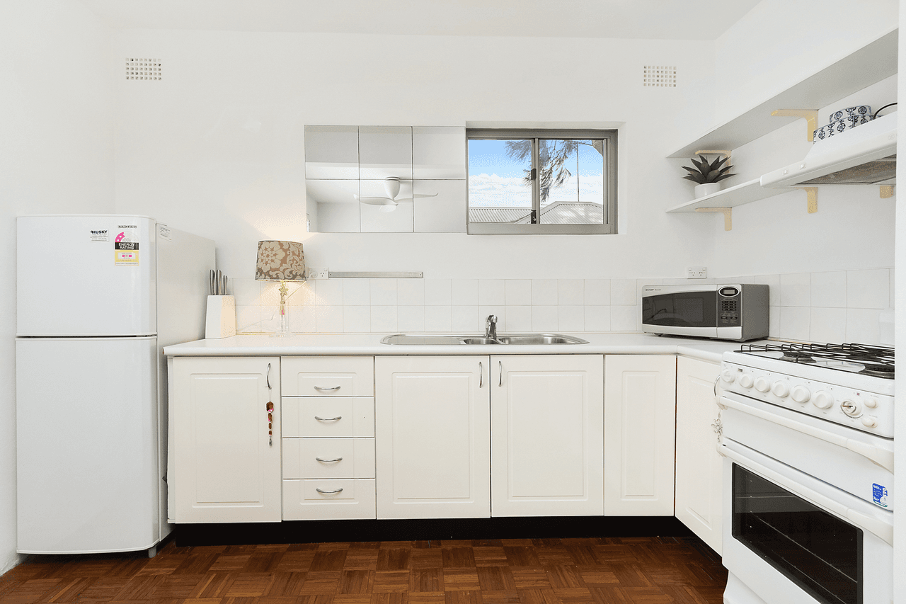 9/18A Ballast Point Road, Birchgrove, NSW 2041