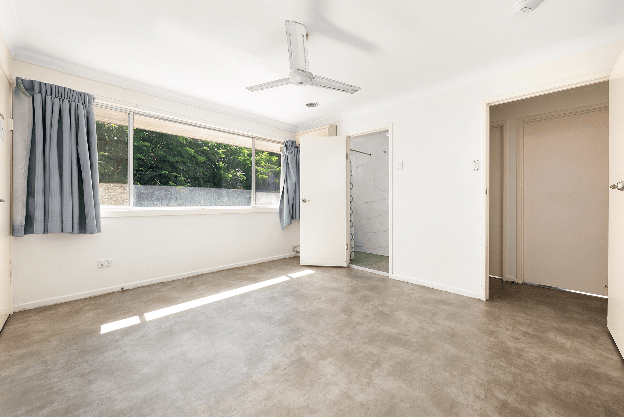 300 Richmond Road, CANNON HILL, QLD 4170