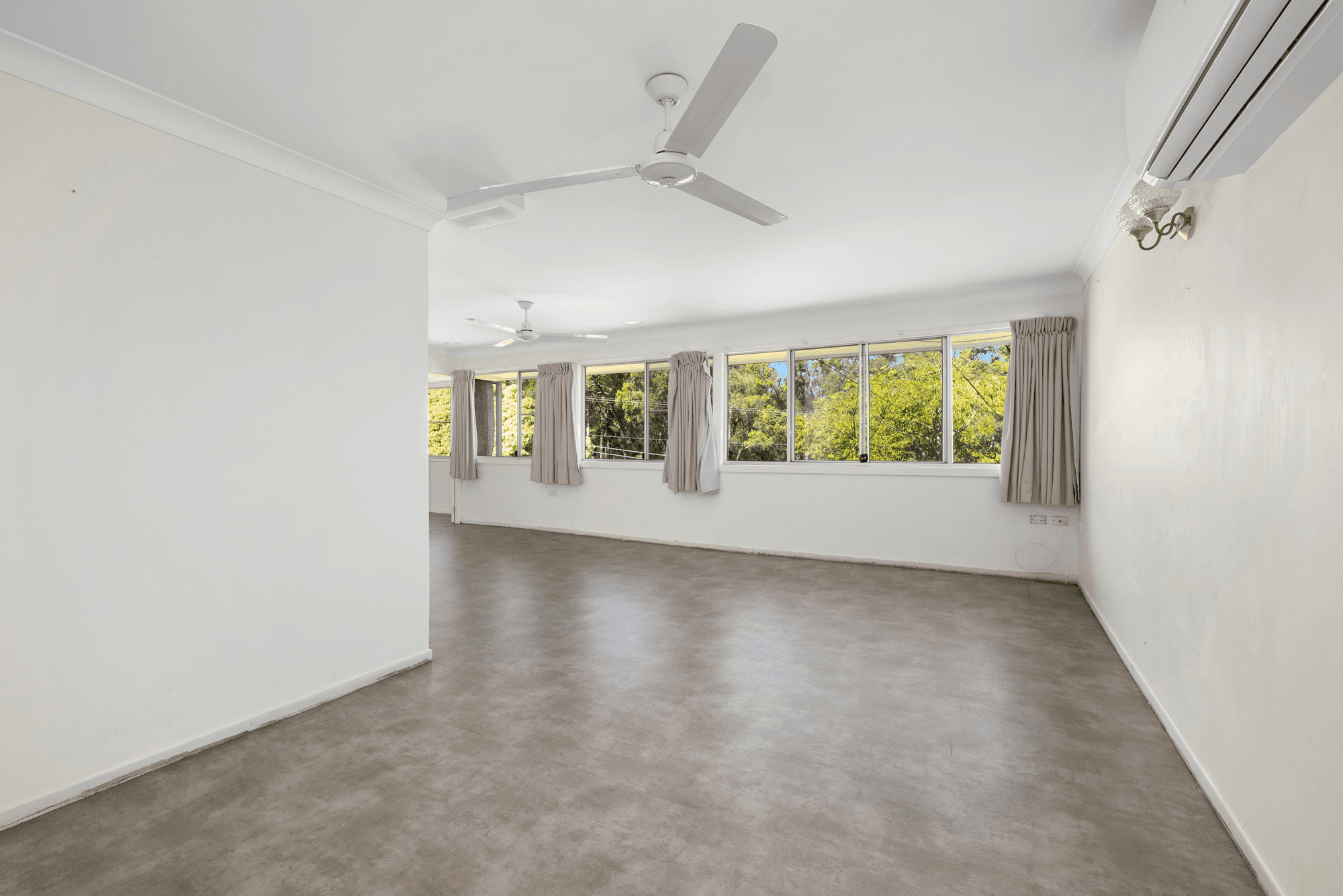 300 Richmond Road, CANNON HILL, QLD 4170
