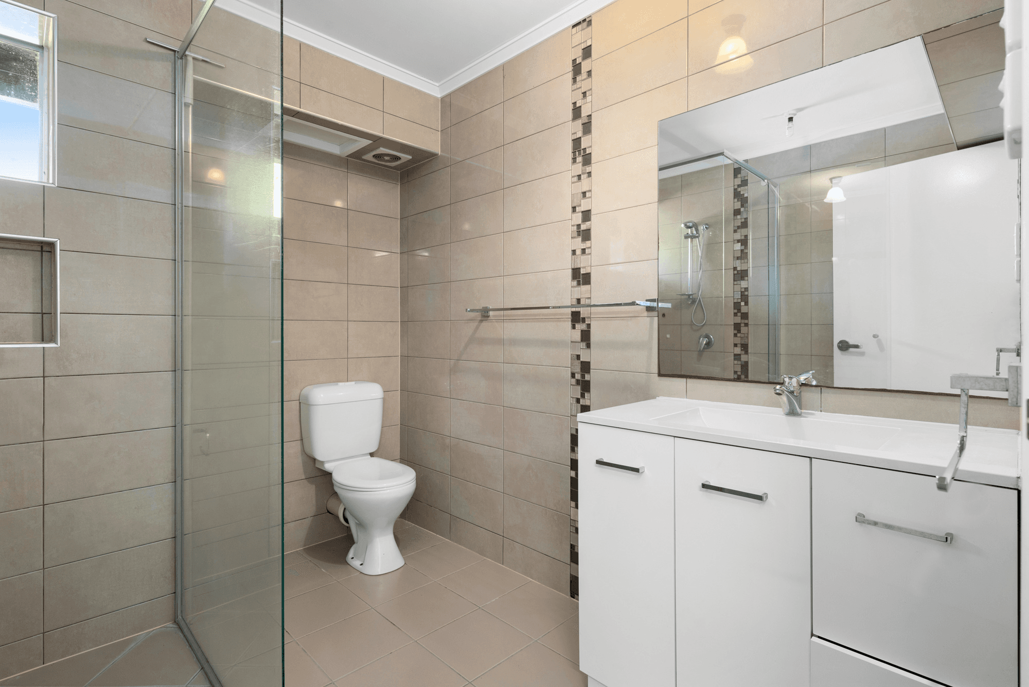 300 Richmond Road, CANNON HILL, QLD 4170