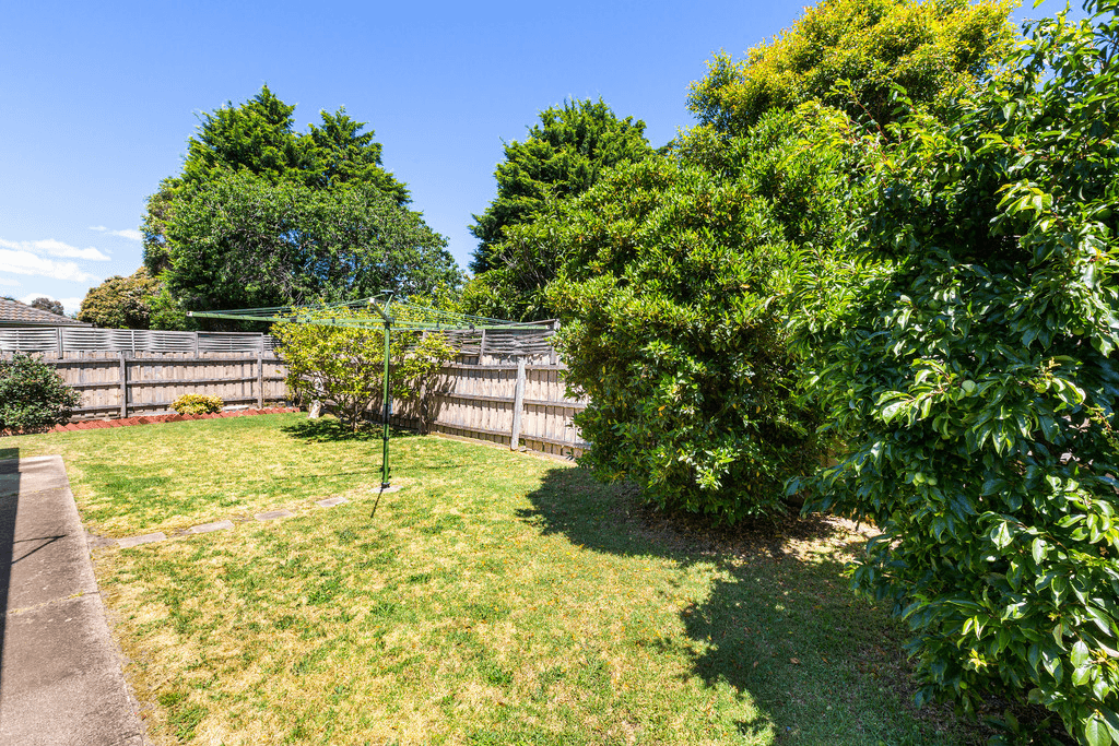 8 Nicholas Court, CARRUM DOWNS, VIC 3201