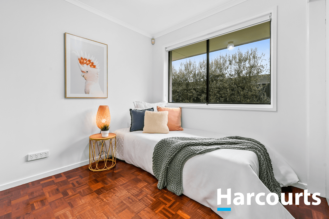 15 Neasham Drive, DANDENONG NORTH, VIC 3175