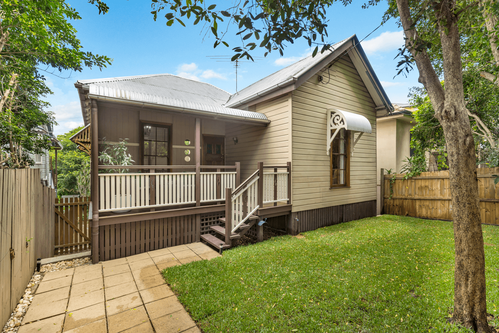 162 Waterworks Road, ASHGROVE, QLD 4060