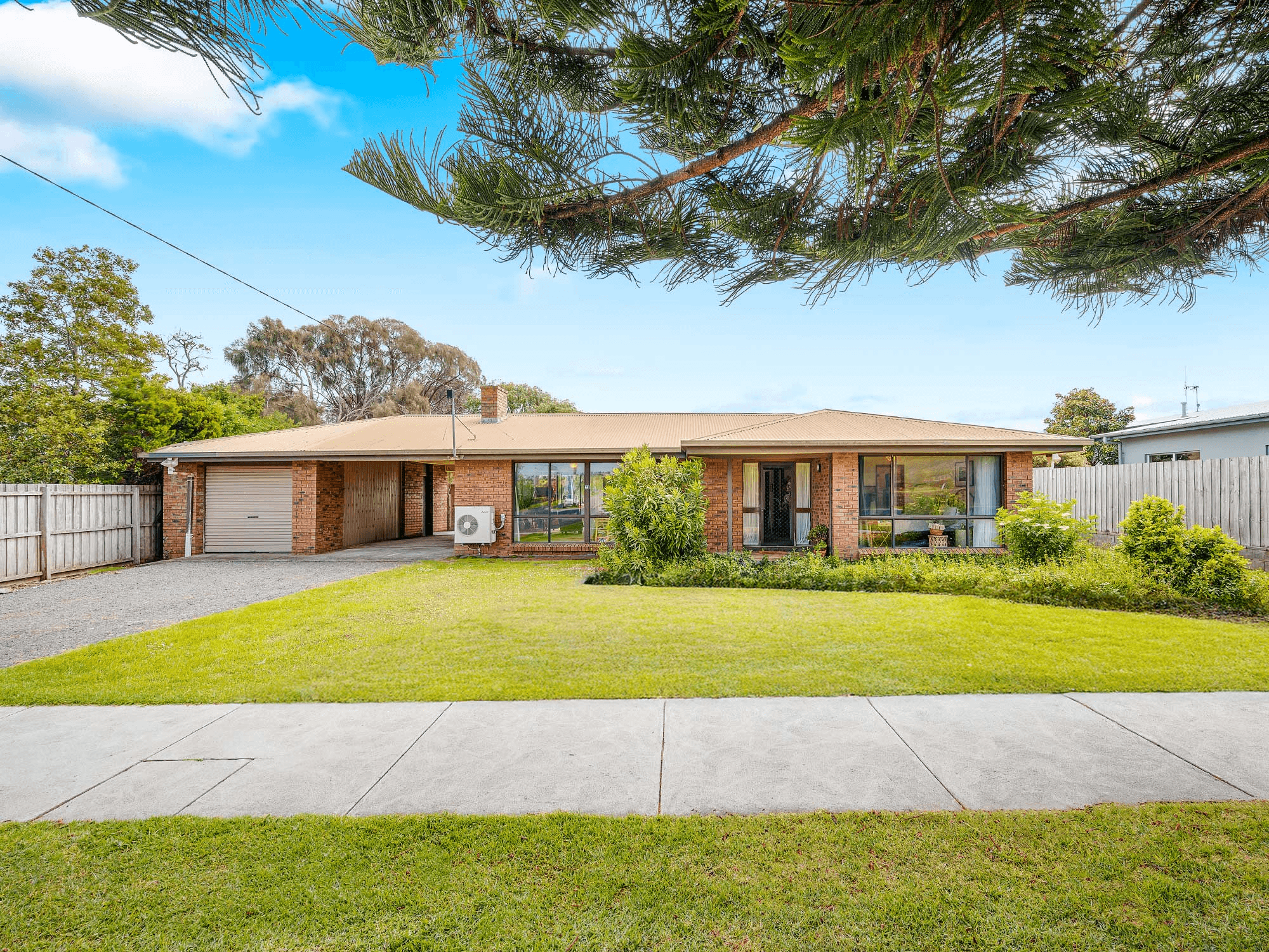 22 Regent Street, PORT FAIRY, VIC 3284