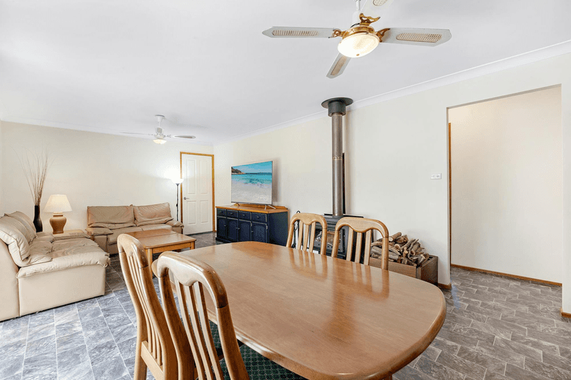 12 Spinnaker Place, MORUYA HEADS, NSW 2537