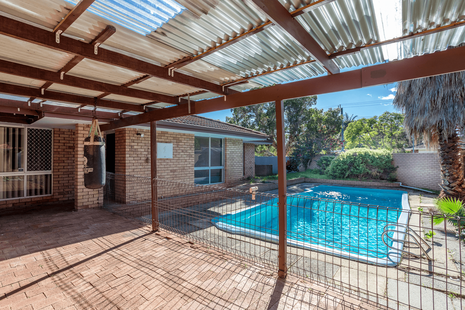 1 Cronin Place, Armadale, WA 6112