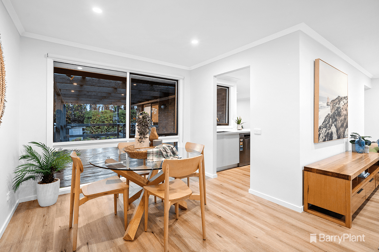 12 Ashcombe Drive, Ringwood, VIC 3134