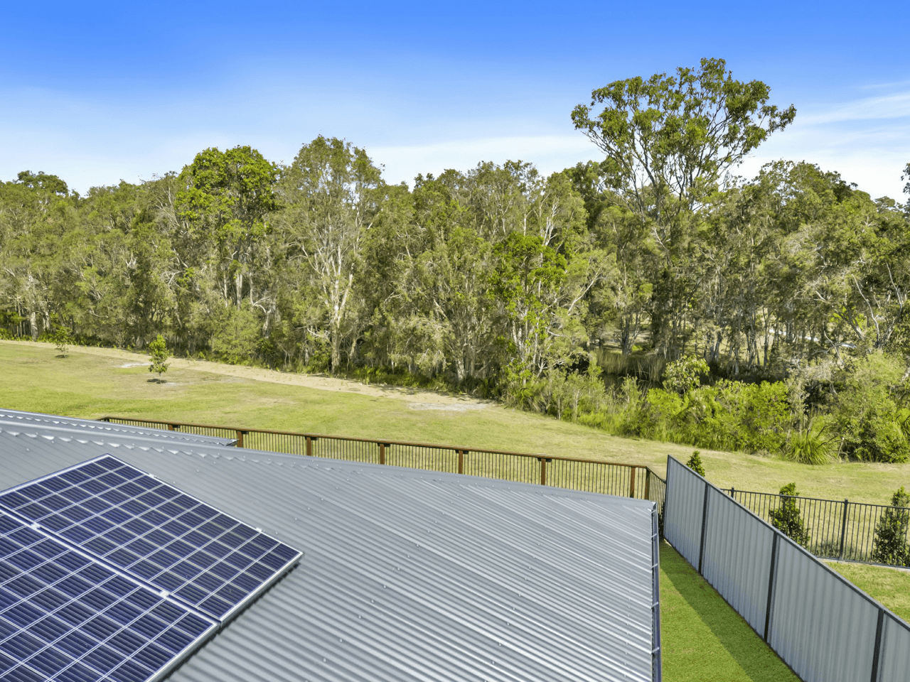 18 Armelie Court, NINGI, QLD 4511