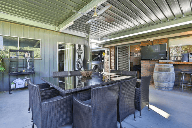 41 Crane Drive, BURONGA, NSW 2739