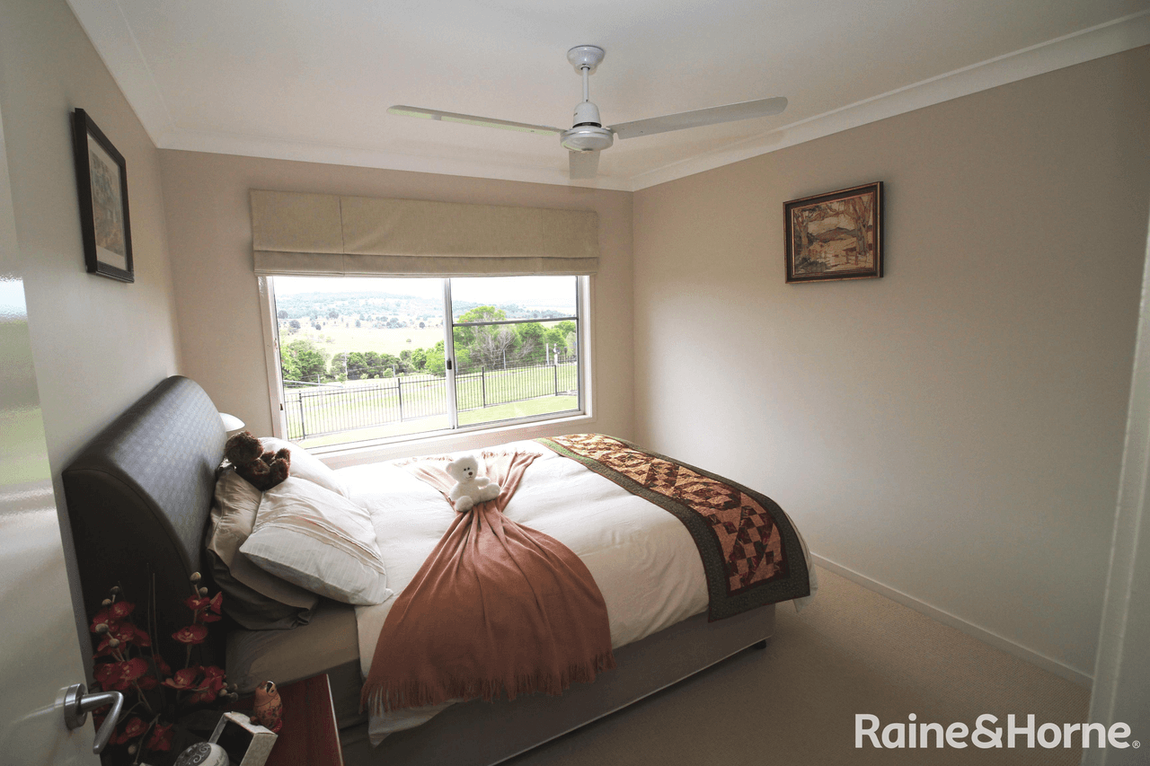 20 Macaulay Drive, KINGAROY, QLD 4610