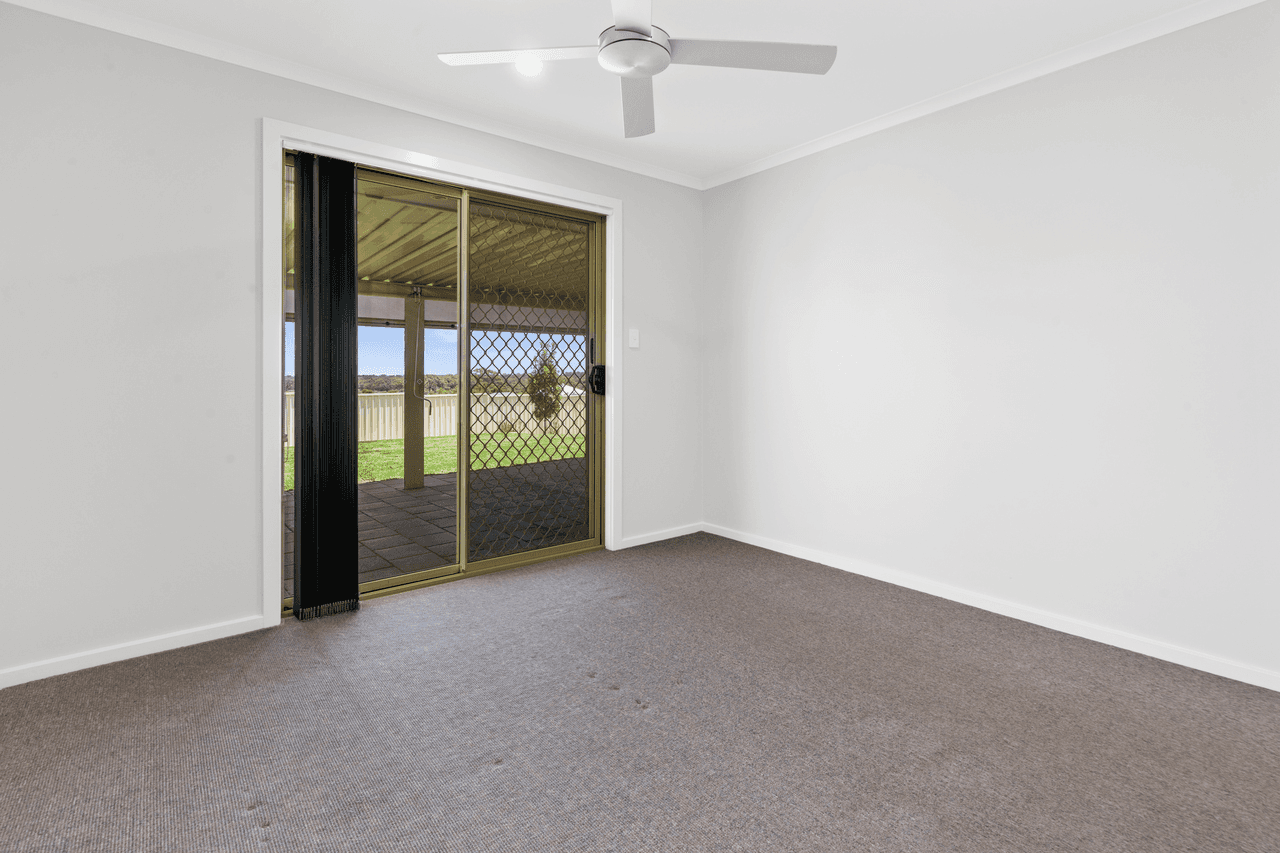 8 Eckermann Close, PARINGA, SA 5340