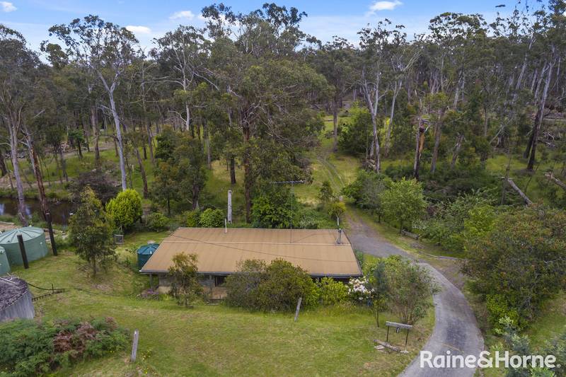 1 Christopher Crescent, WOODEND, VIC 3442