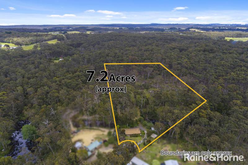 1 Christopher Crescent, WOODEND, VIC 3442