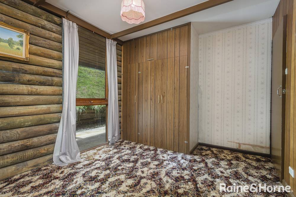 1 Christopher Crescent, WOODEND, VIC 3442