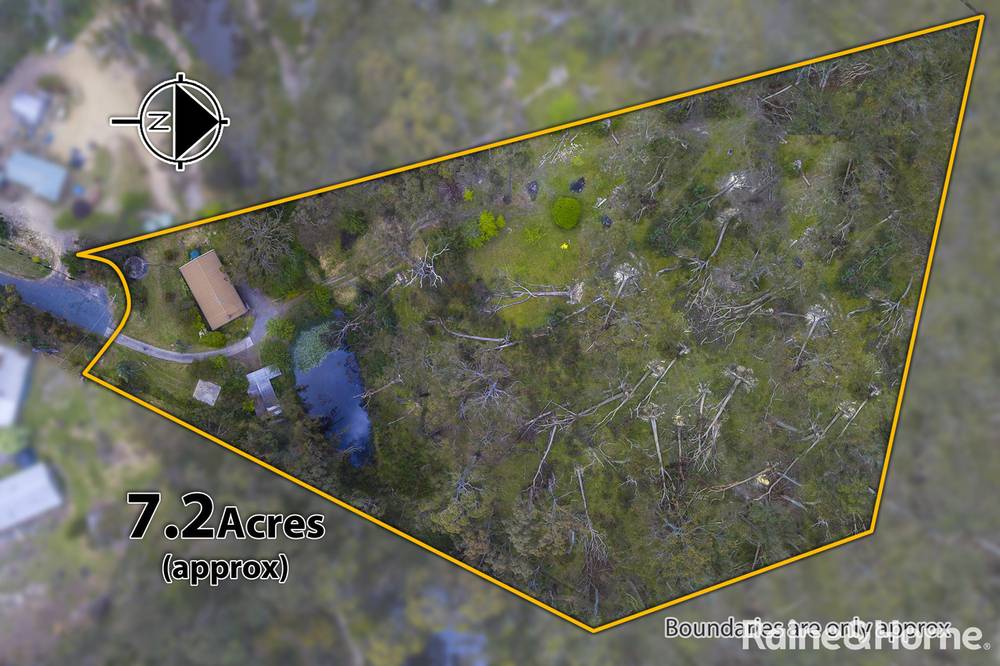 1 Christopher Crescent, WOODEND, VIC 3442