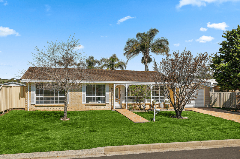 6 Coachwood Drive, Albion Park Rail, NSW 2527