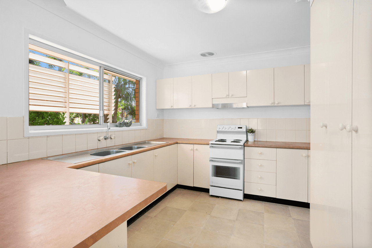 1 Gemson Crescent, Moffat Beach, QLD 4551