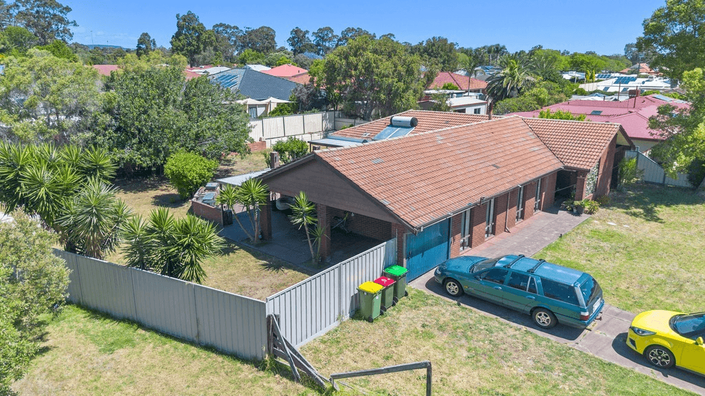 12 Poplar Court, Forrestfield, WA 6058