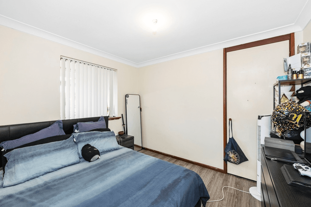 12 Poplar Court, Forrestfield, WA 6058