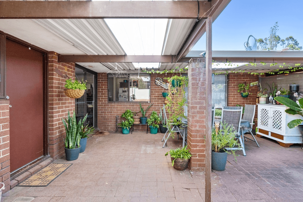 12 Poplar Court, Forrestfield, WA 6058