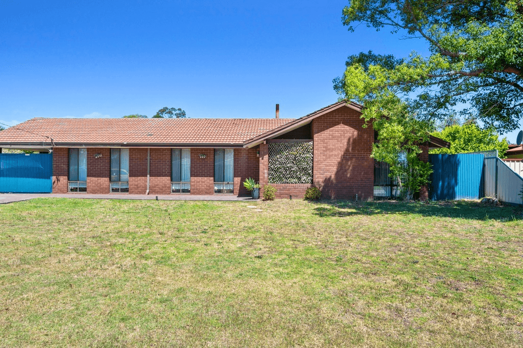 12 Poplar Court, Forrestfield, WA 6058