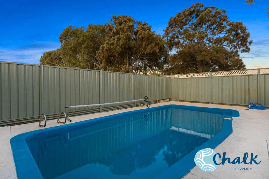 6 Lantern Court, SAFETY BAY, WA 6169