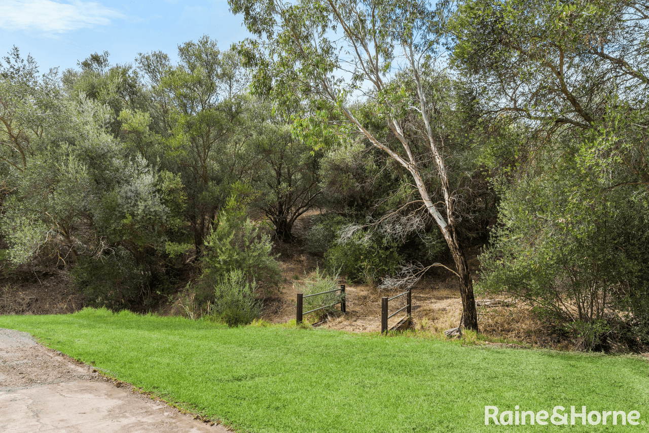 89 Upper Penneys Hill Road, ONKAPARINGA HILLS, SA 5163