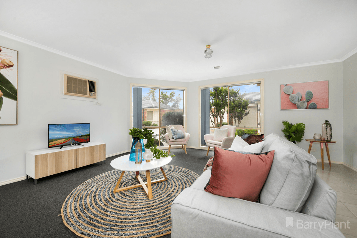 2/11 King Street, Pakenham, VIC 3810