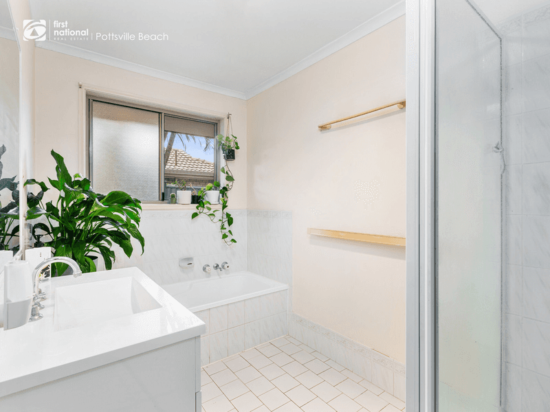 2 Hampton Court, Pottsville, NSW 2489