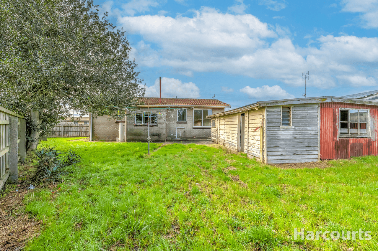 60 Boolarra Avenue, NEWBOROUGH, VIC 3825