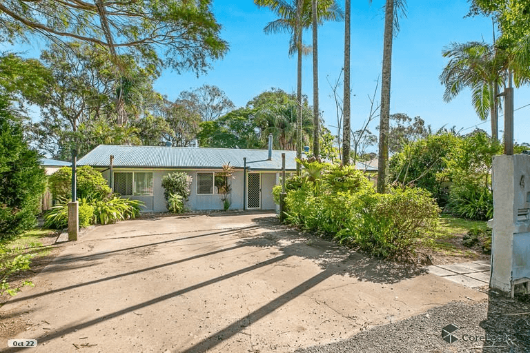 4 Kinross Rd, THORNLANDS, QLD 4164