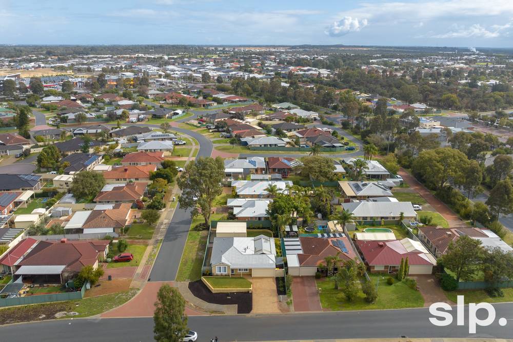 8 Abbey Green Road, Banksia Grove, WA 6031