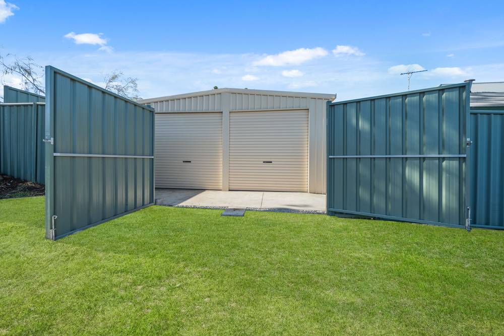 8 Abbey Green Road, Banksia Grove, WA 6031