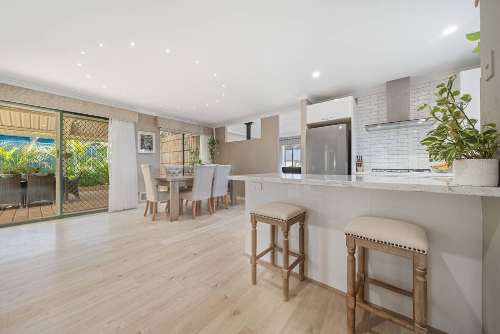 8 Abbey Green Road, Banksia Grove, WA 6031